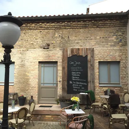 Auf Der Insel Am Cafe Jacob Apartmán